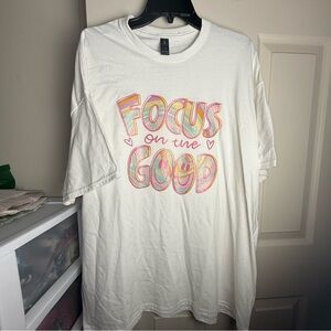 2XL Gildan White Graphic Tee "Focus on the Good" glitter t shirt handmade NEW